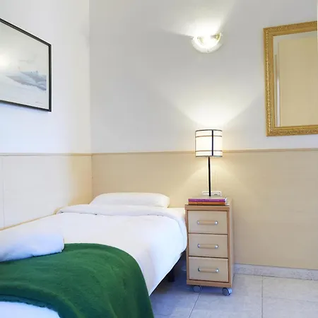 Apartamentos Calvet Barcelona Exterior photo